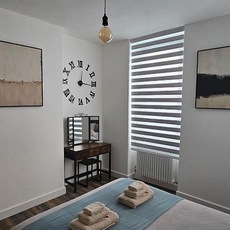 Tower Bridge Spacious King Bedroom With Extra Large Windows London Eksteriør bilde